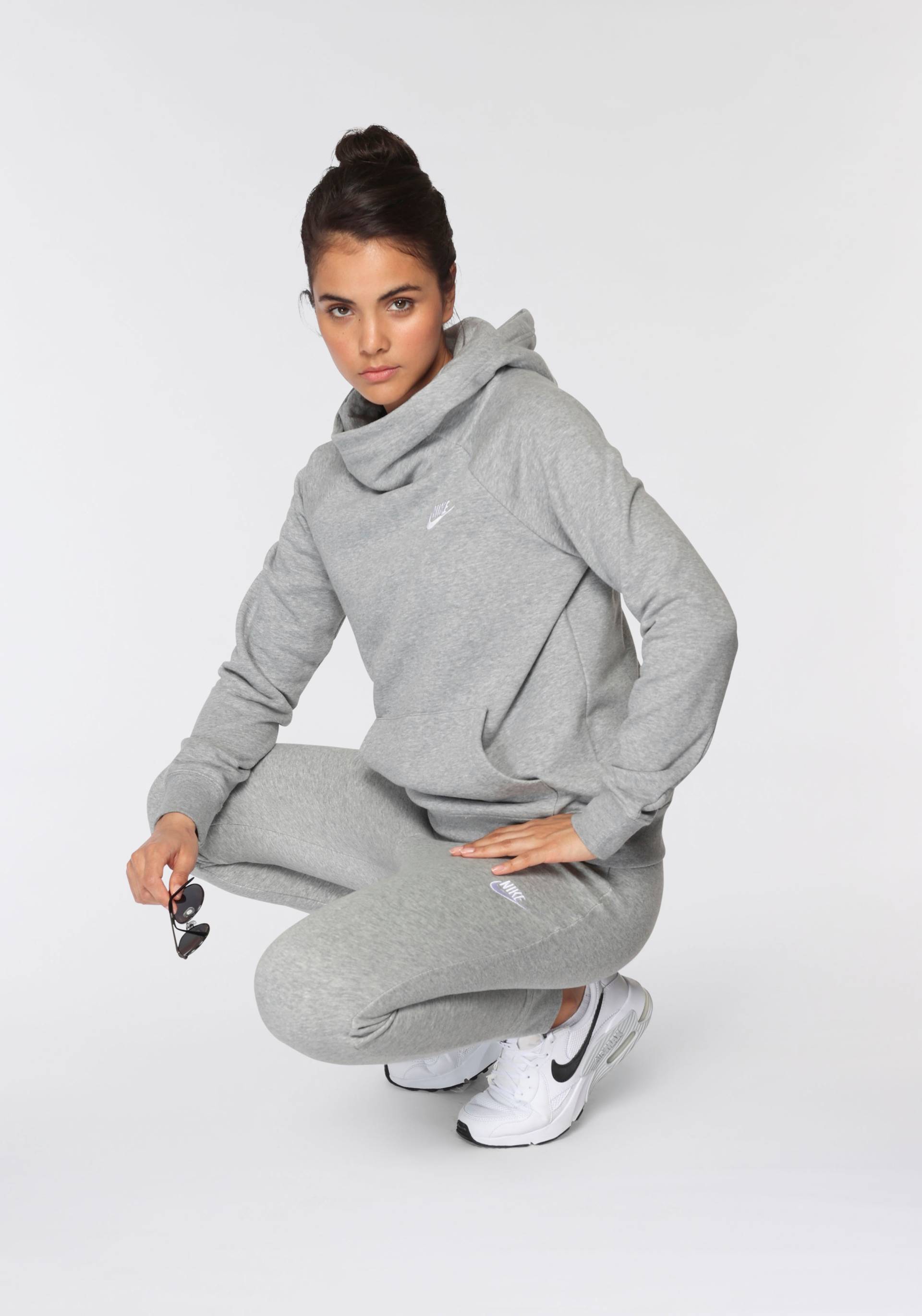 Nike Sportswear Kapuzensweatshirt »ESSENTIAL WOMENS FUNNEL-NECK FLEECE« von Nike Sportswear