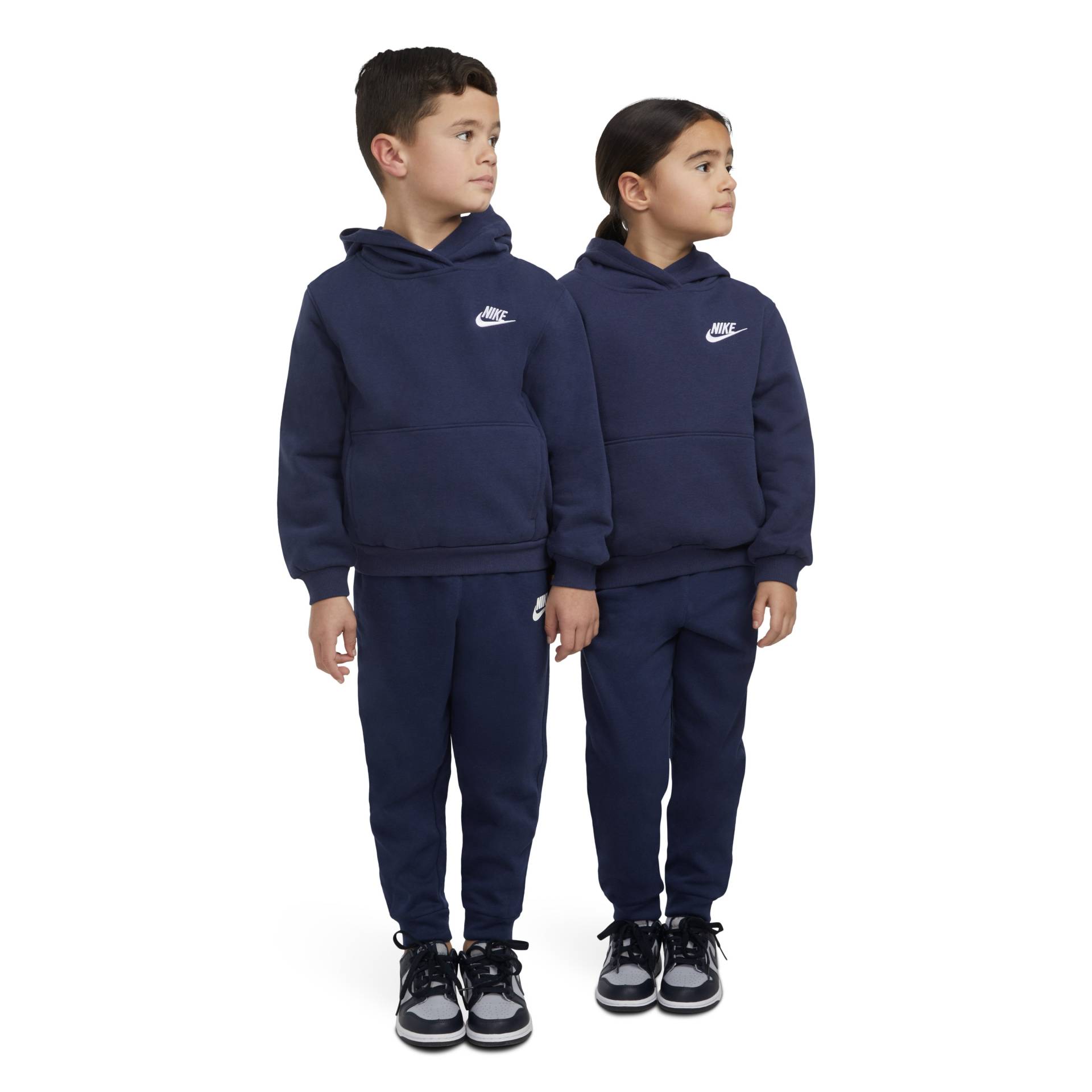 Nike Sportswear Kapuzensweatshirt, (1 tlg.) Nike Sportswear Kapuzensweatshirt, (1 tlg.) von Nike Sportswear