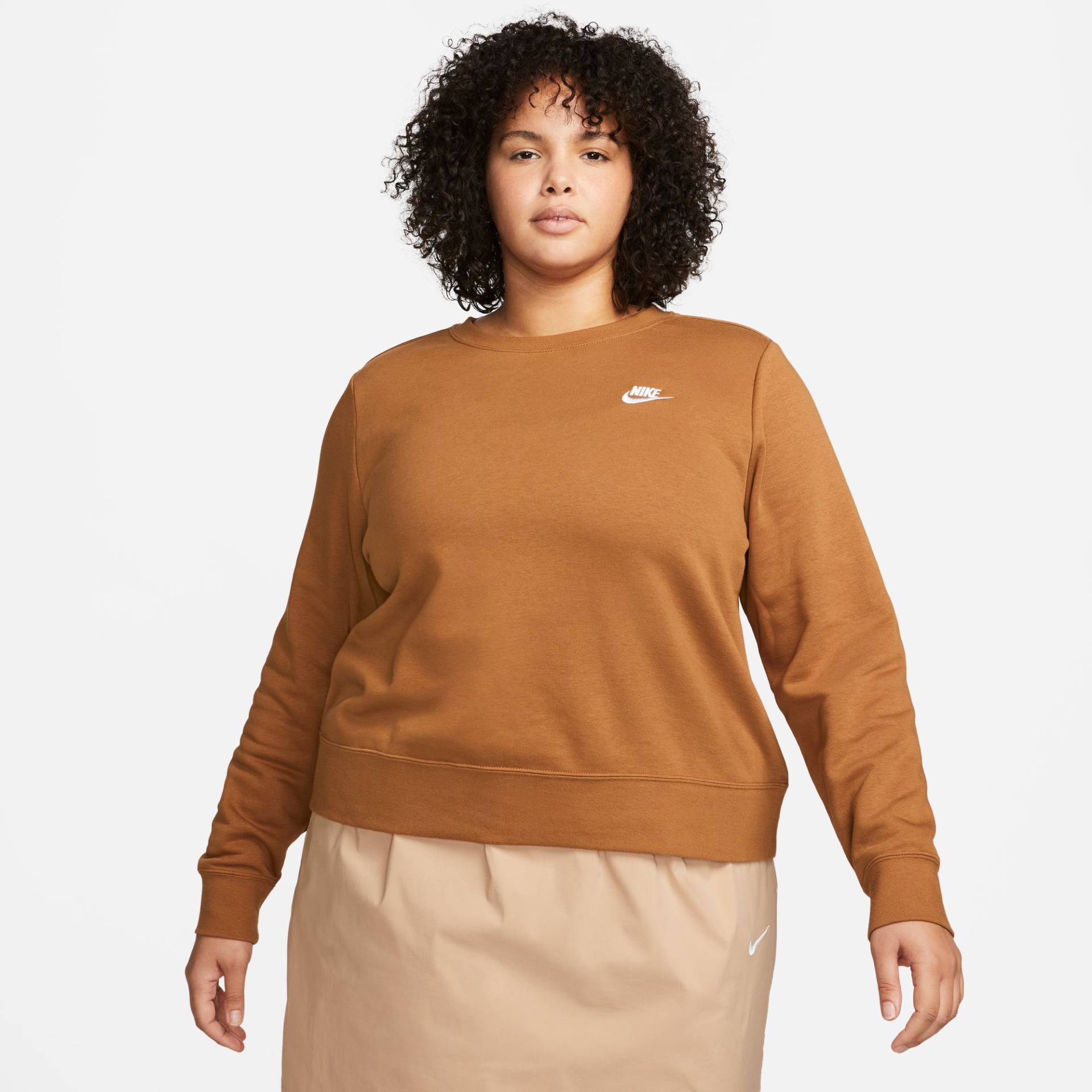 Nike Sportswear Sweatshirt »CLUB FLEECE WOMEN'S CREW-NECK SWEATSHIRT (PLUS SIZE)« von Nike Sportswear