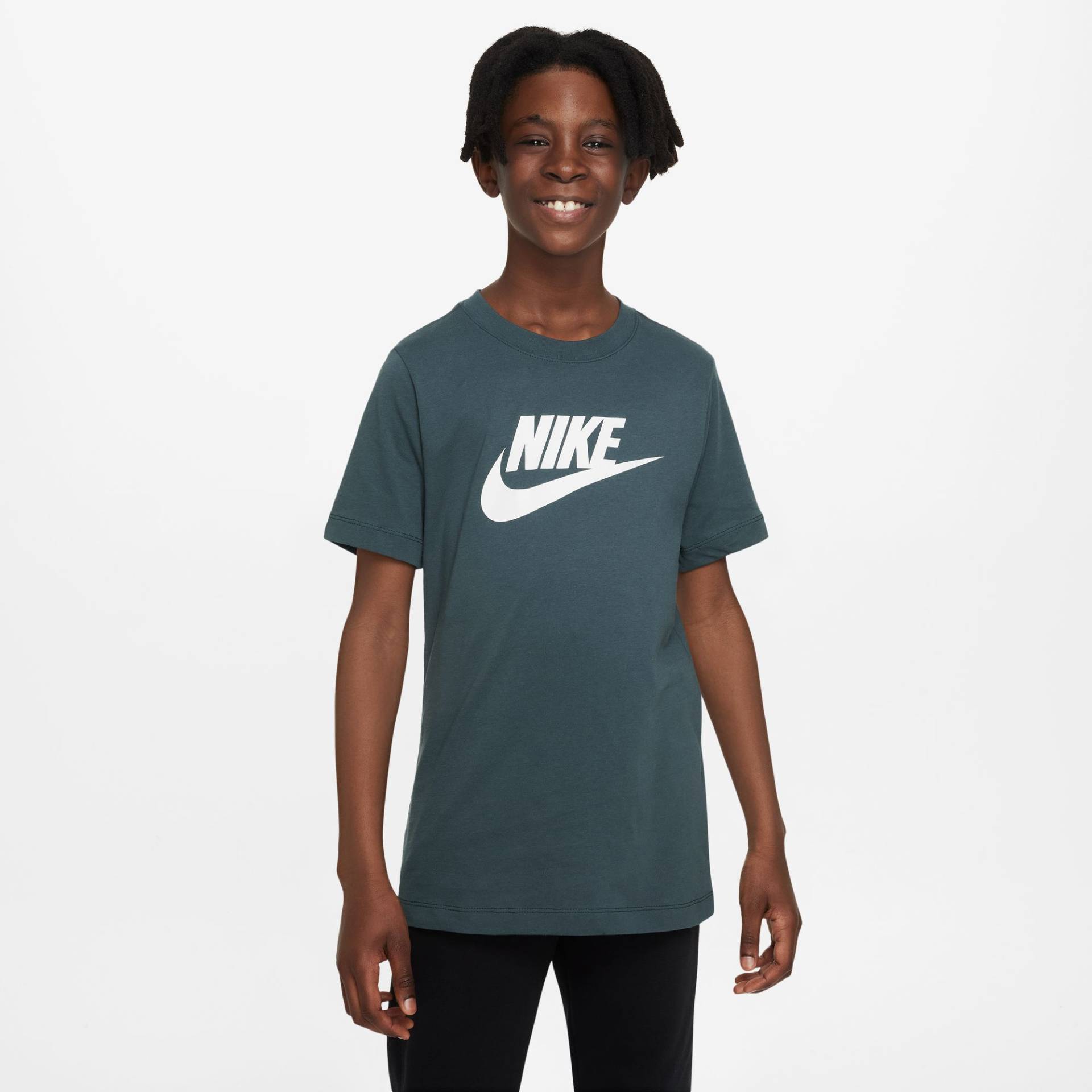 Nike Sportswear T-Shirt »BIG KIDS' COTTON T-SHIRT« von Nike Sportswear