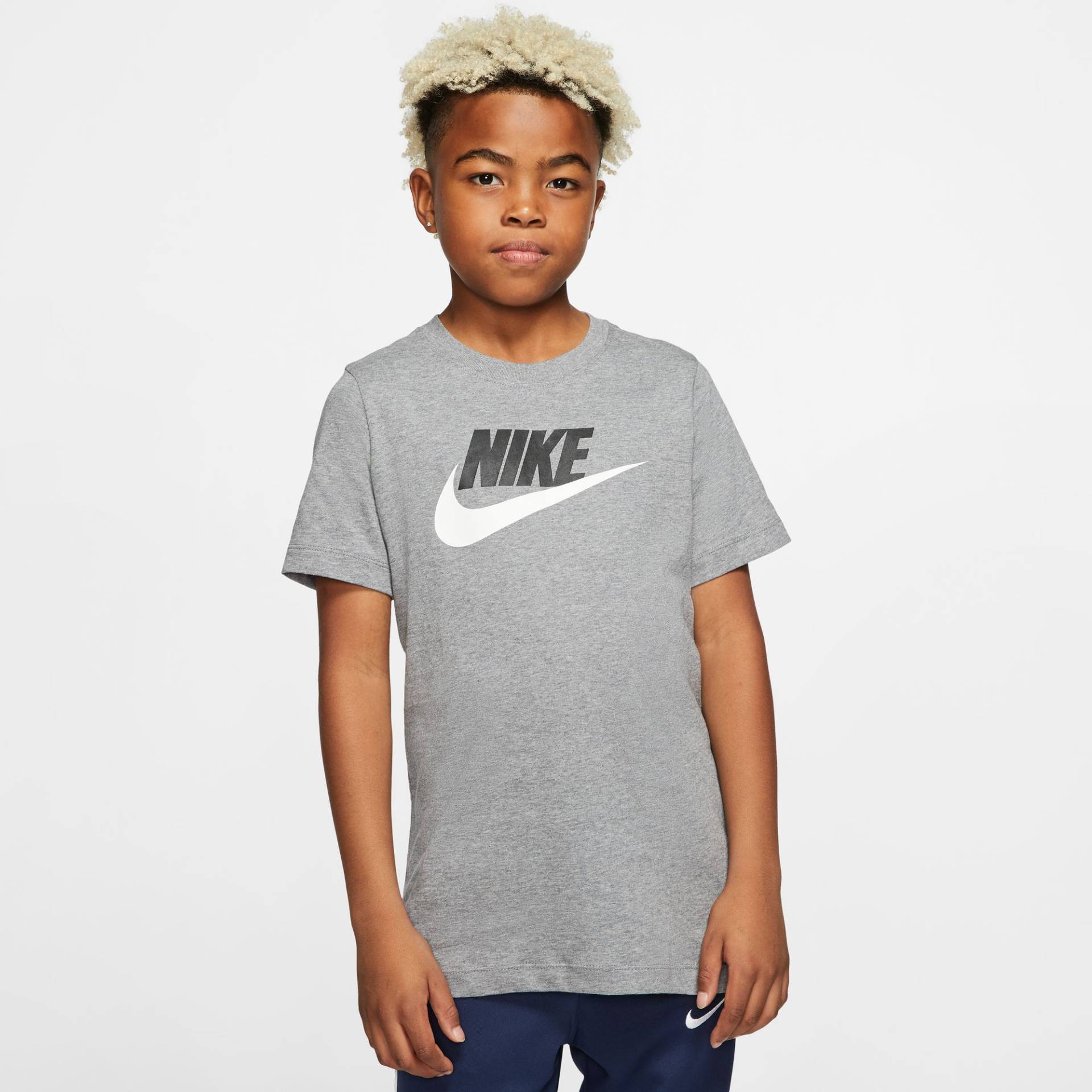 Nike Sportswear T-Shirt »BIG KIDS' COTTON T-SHIRT« von Nike Sportswear