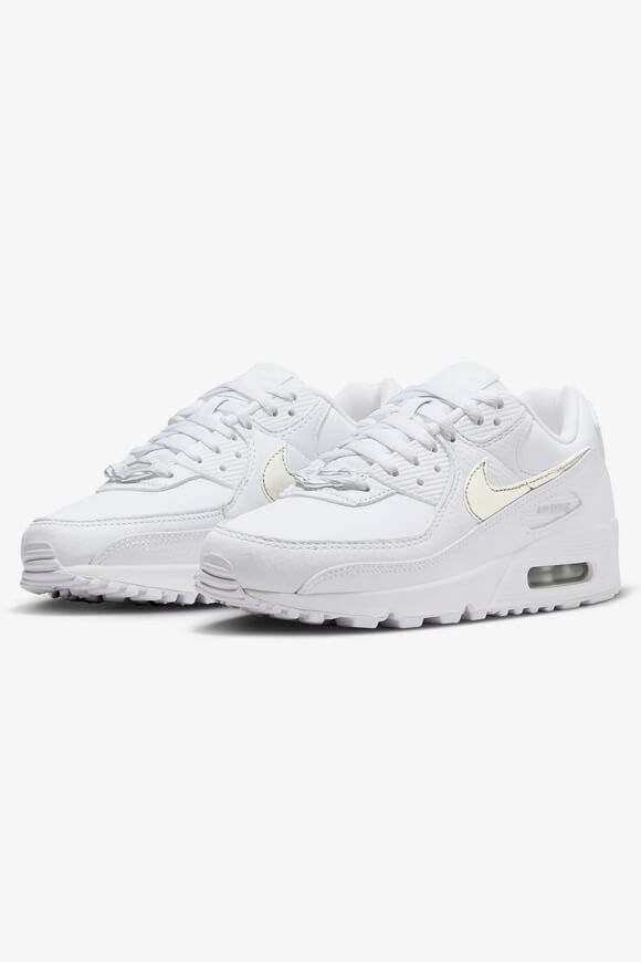 Nike Air Max 90 Sneaker | White + Metallic Silver | Damen  | EU37.5 von Nike