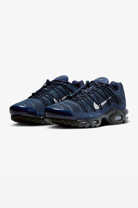 Nike Air Max Plus Utility Sneaker | Obsidian + Black | Herren | EU45 Nike Air Max Plus Utility Sneaker | Obsidian + Black | Herren | EU45 von Nike