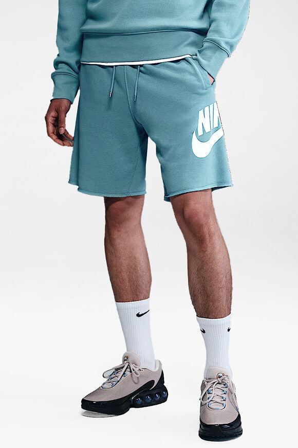 Nike Club Alumni Sweatshorts | Denim Turquoise | Herren  | XS von Nike