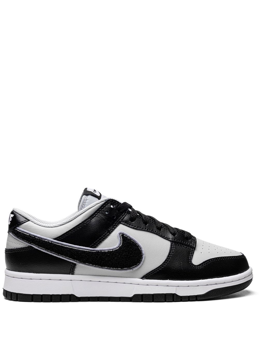Nike Dunk Low "Chenille Swoosh Black Grey" sneakers von Nike