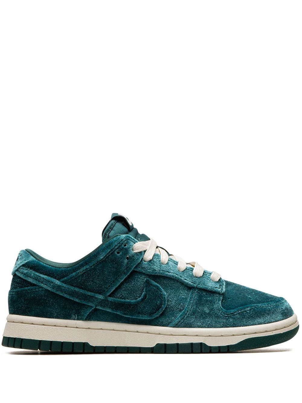 Nike Dunk Low "Green Velvet" sneakers von Nike