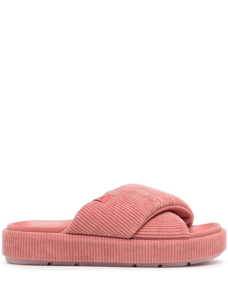 Nike Jordan Sophia corduroy slides - Pink von Nike