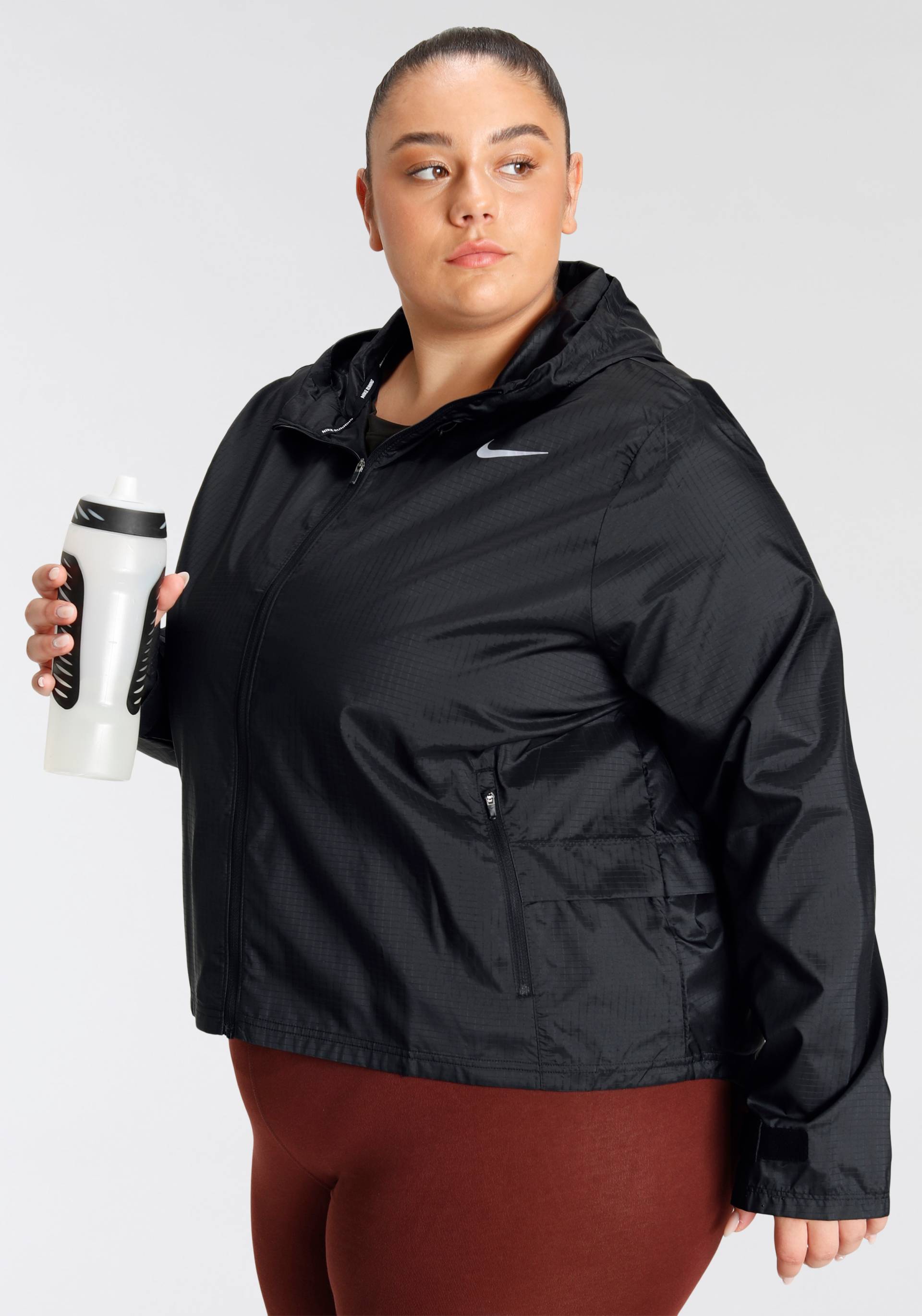 Nike Laufjacke »Essential Women's Running Jacket (Plus Size)«, mit Kapuze von Nike