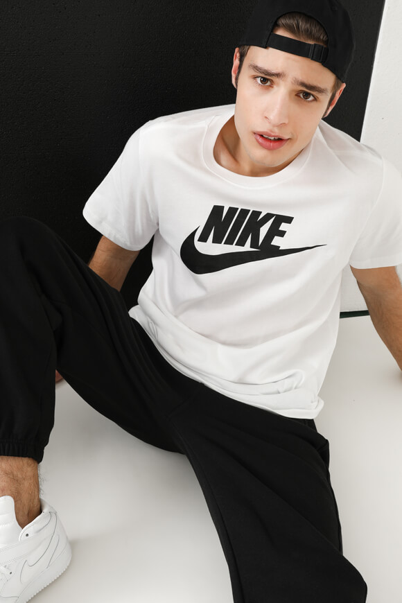 Nike T-Shirt | White + Black | Herren  | L von Nike