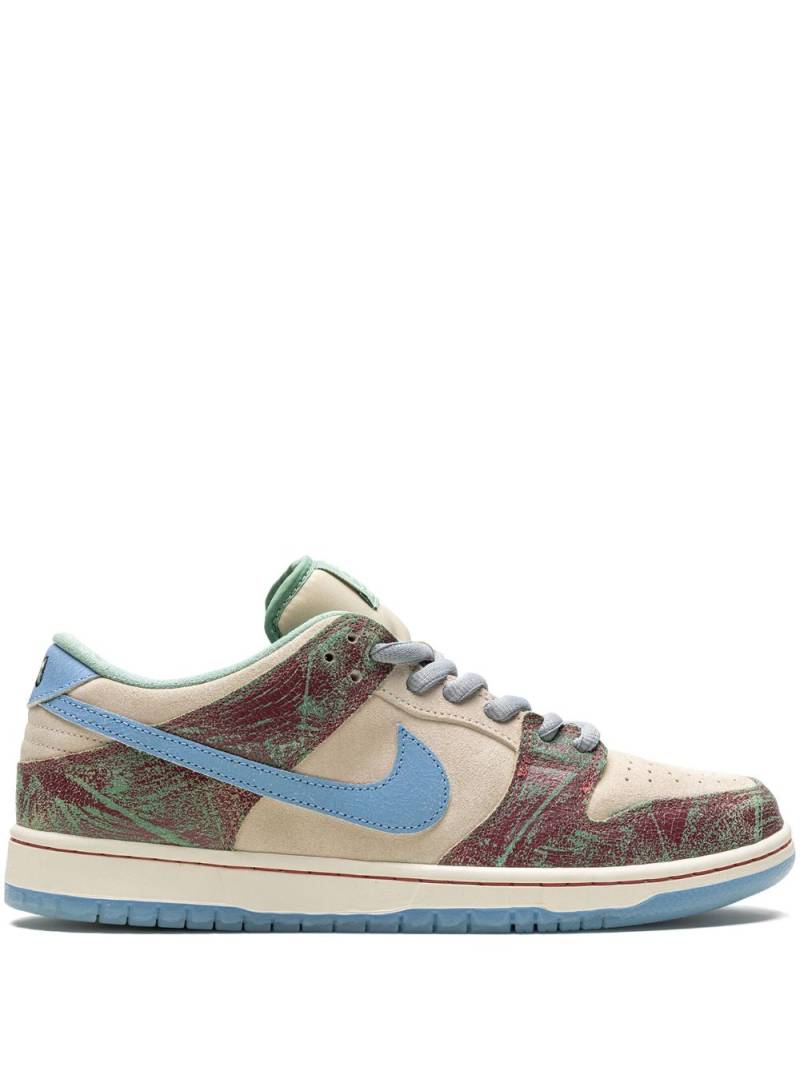 Nike x Crenshaw Skate Club SB Dunk Low sneakers - Neutrals von Nike