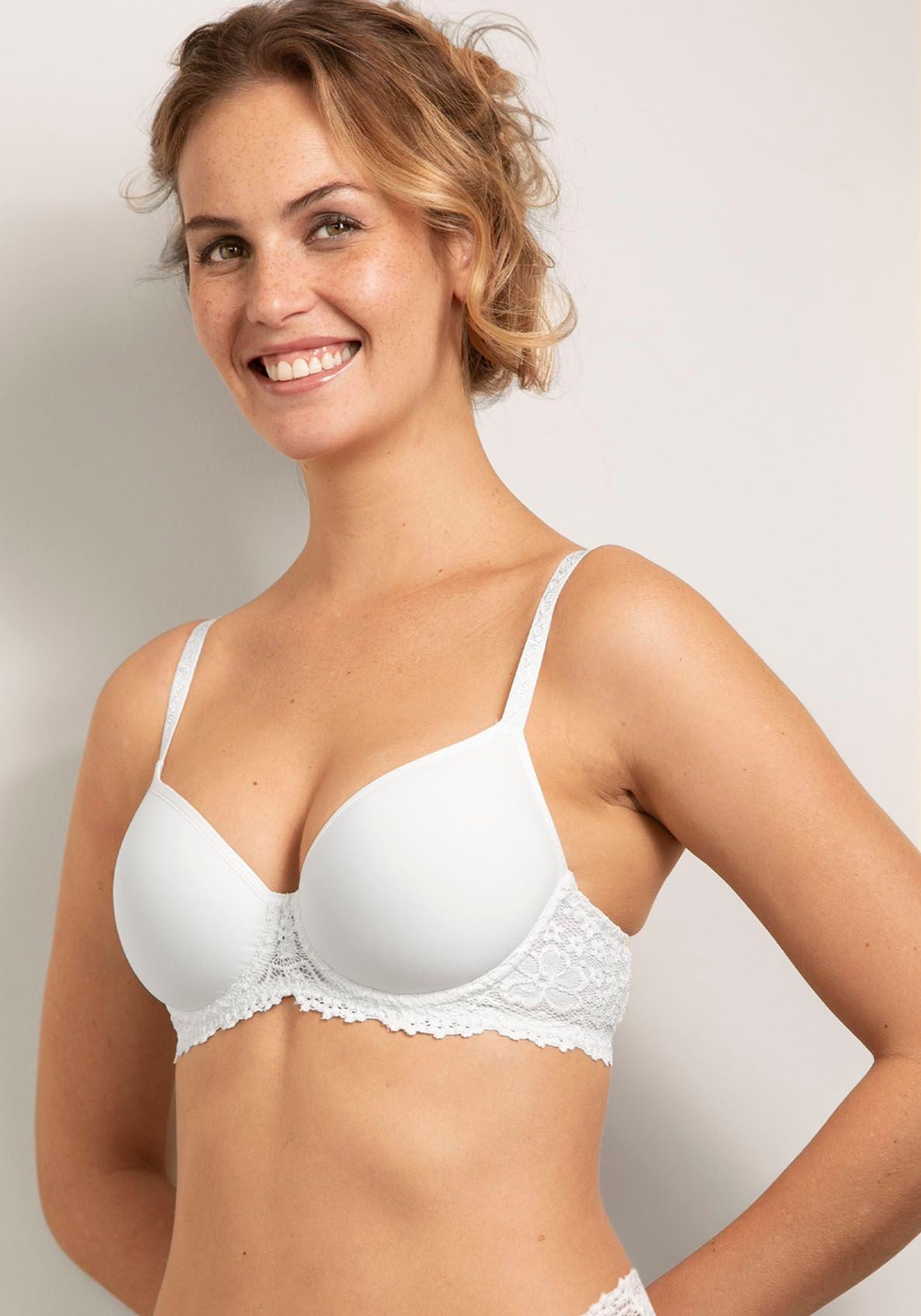 Nina Von C. Bügel-BH »"Millefleurs"«, mit elastischer, blumiger Spitze Nina Von C. Bügel-BH »"Millefleurs"«, mit elastischer, blumiger Spitze von Nina Von C.
