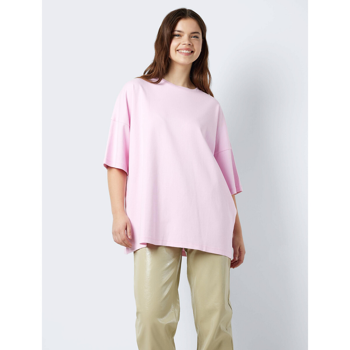 Oversized T-Shirt mit kurzen Ärmeln von Noisy May