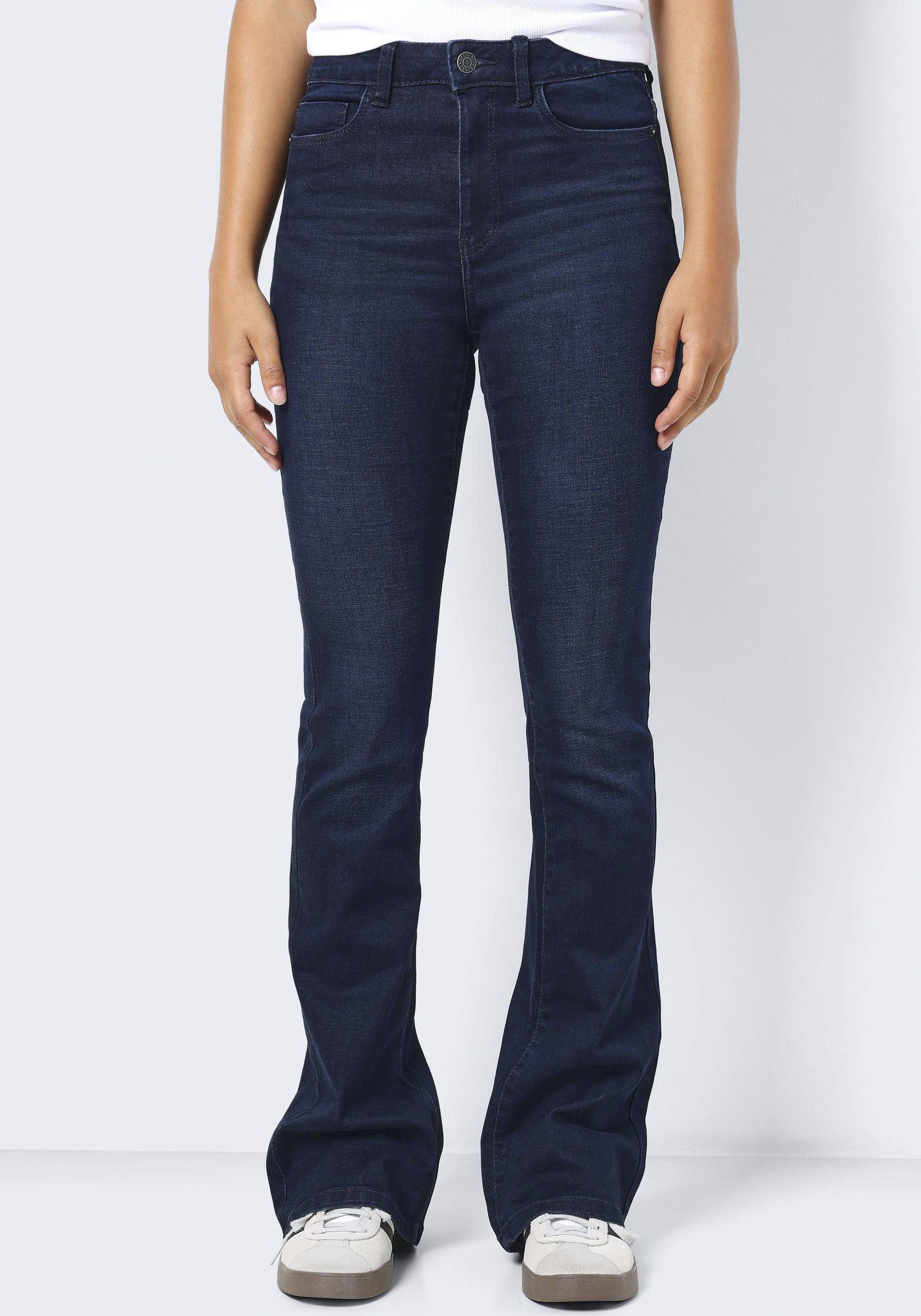 Noisy may Bootcut-Jeans »NMSALLIE HW FLARE JEANS VI241DB NOOS« von Noisy may