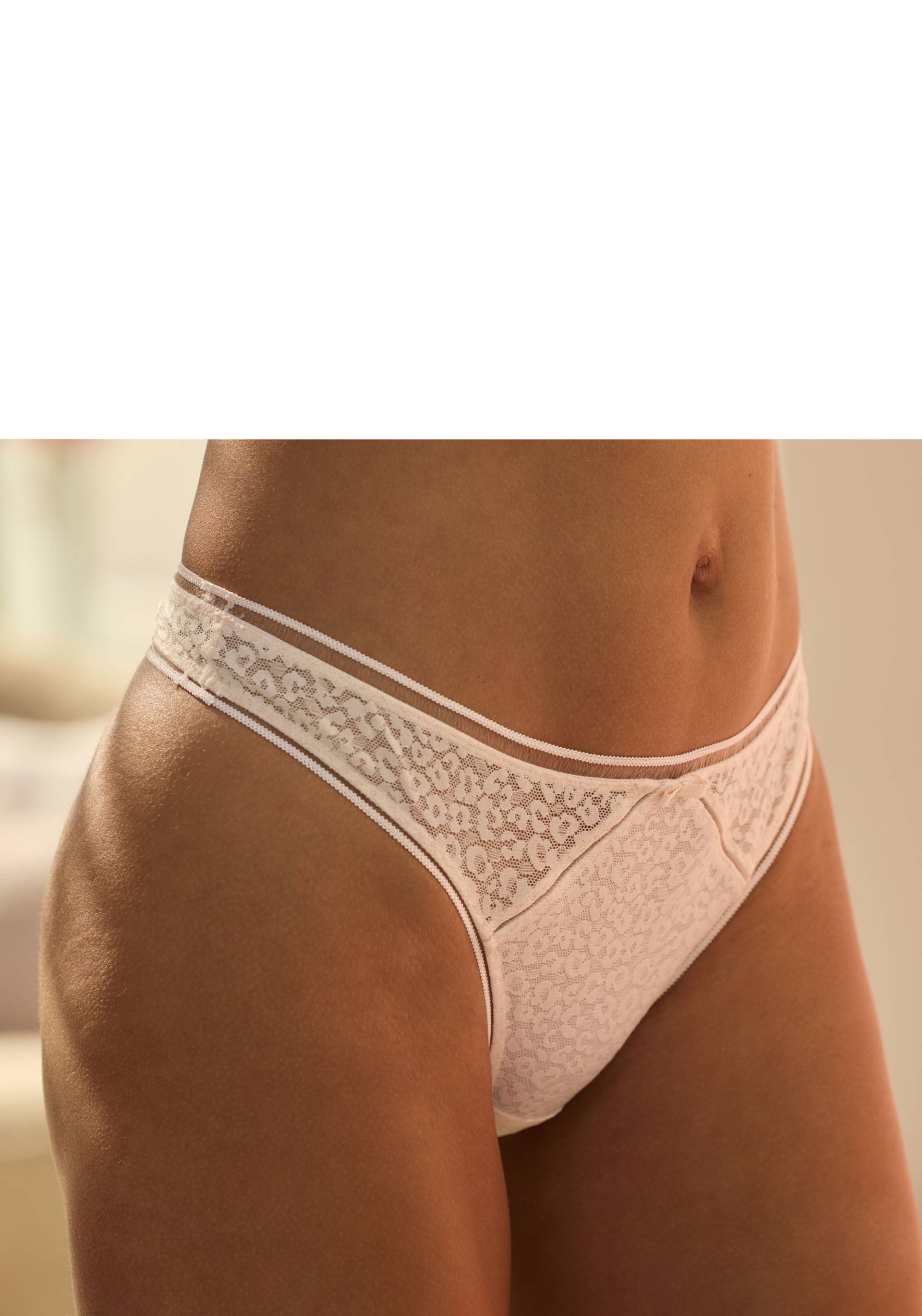 Nuance String, aus Allover-Jacquardspitze im angesagten Leo-Look Nuance String, aus Allover-Jacquardspitze im angesagten Leo-Look von Nuance