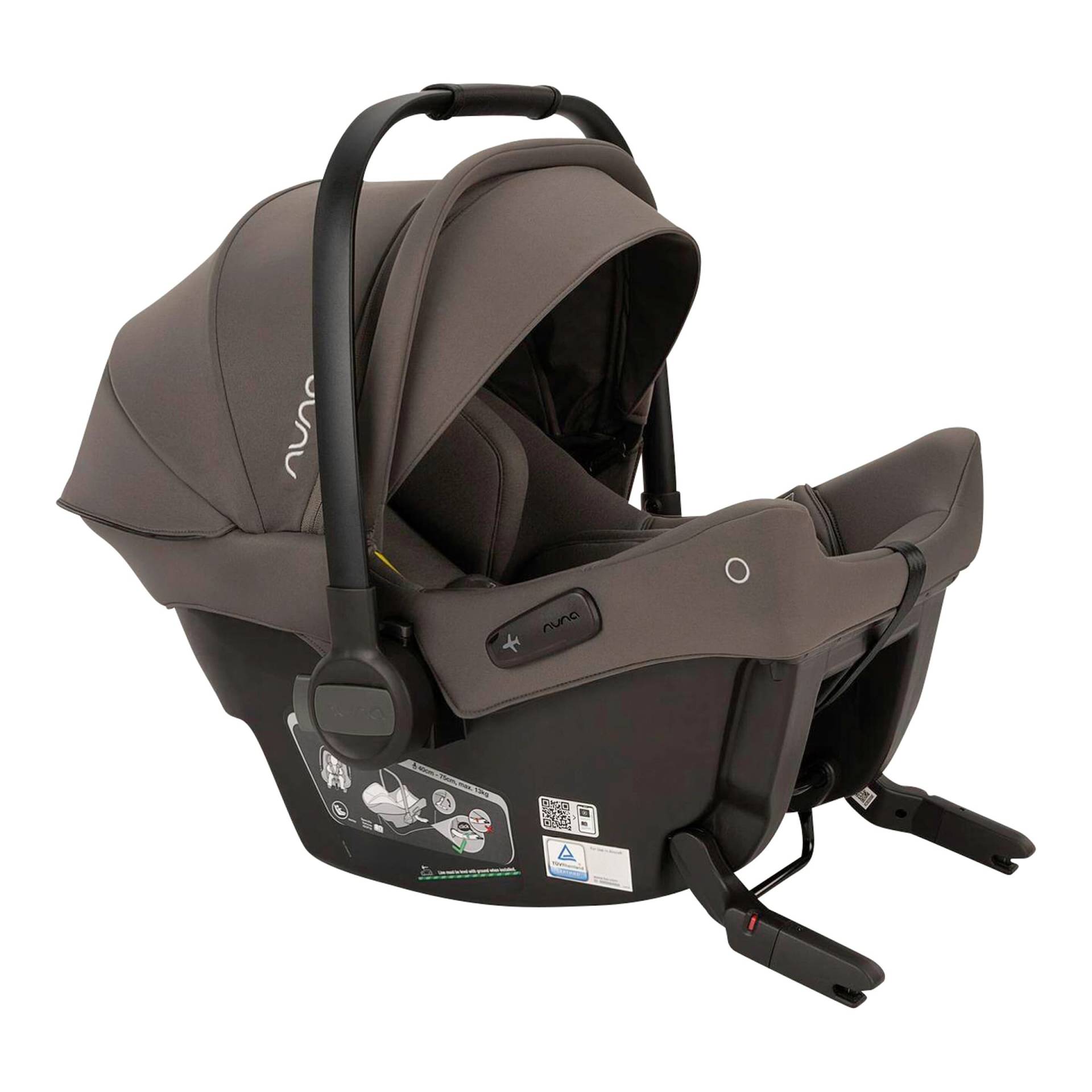 Babyschale PIPA urbn mit integrierter Isofix-Basis von Nuna