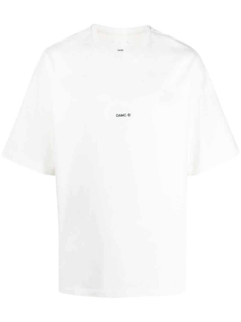 OAMC logo-print organic cotton T-shirt - White von OAMC