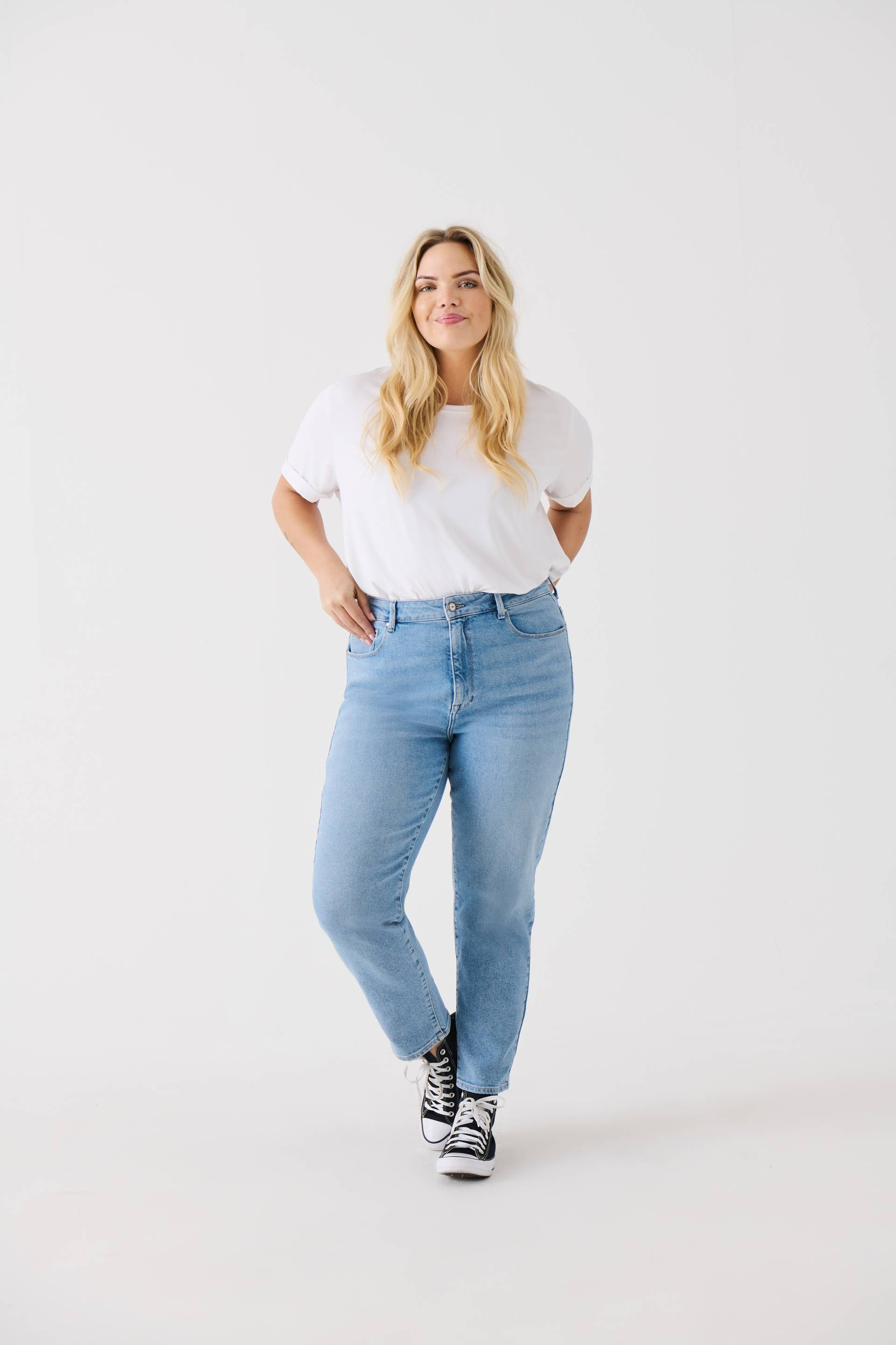 ONLY CARMAKOMA High-waist-Jeans »CAREMILYSTRETCH HW STR ANK DNM CRO1 NOOS« ONLY CARMAKOMA High-waist-Jeans »CAREMILYSTRETCH HW STR ANK DNM CRO1 NOOS« von ONLY CARMAKOMA