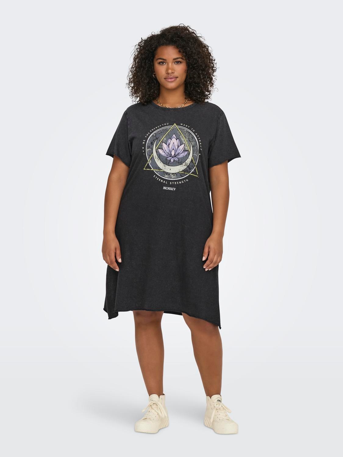 ONLY CARMAKOMA Shirtkleid »CARLUCY LIFE SS T-SHIRT DRESS JRS NOOS« ONLY CARMAKOMA Shirtkleid »CARLUCY LIFE SS T-SHIRT DRESS JRS NOOS« von ONLY CARMAKOMA