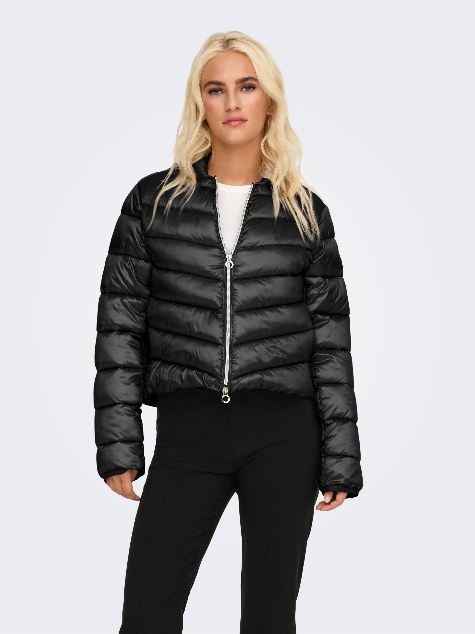 ONLY Steppjacke »ONLVEGA QUILT SHORT LIFE JACKET CC OTW« ONLY Steppjacke »ONLVEGA QUILT SHORT LIFE JACKET CC OTW« von ONLY