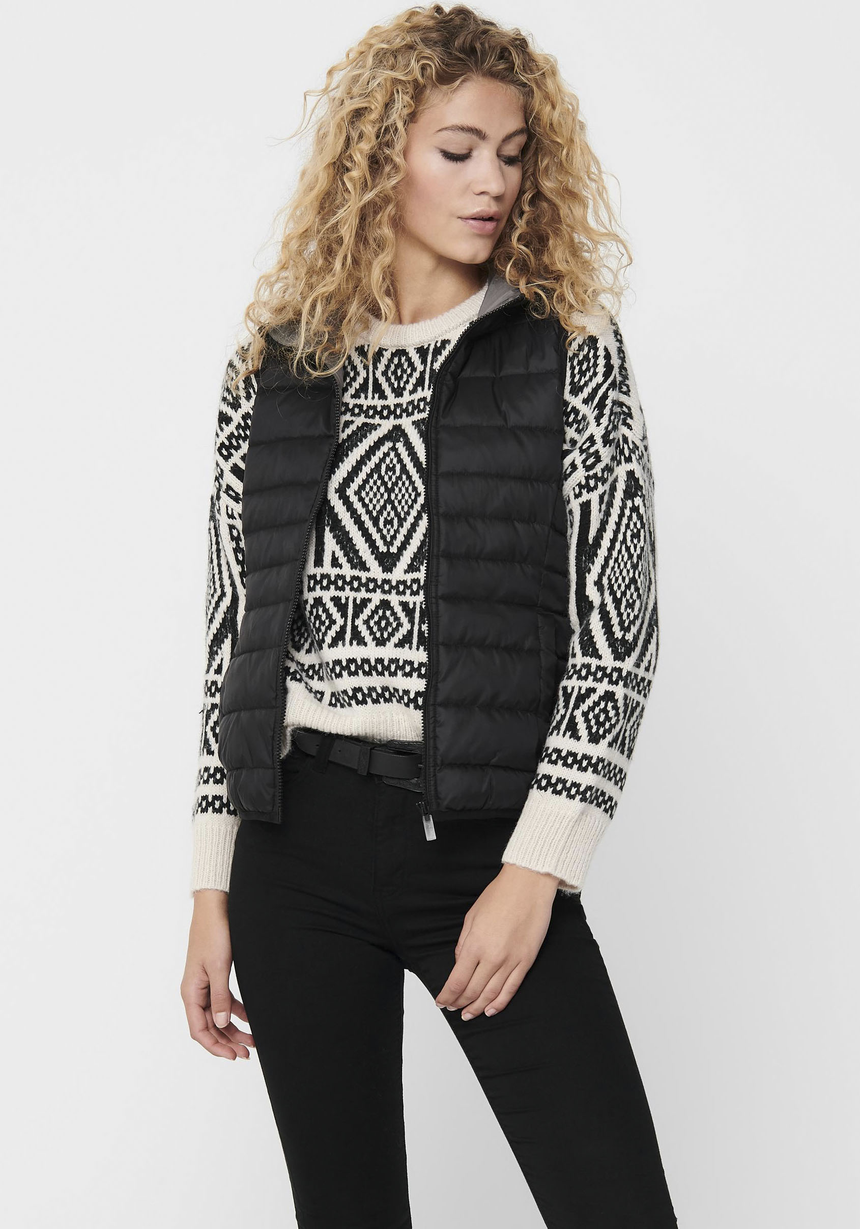 ONLY Steppweste »ONLNEWTAHOE HOOD WAISTCOAT OTW NOOS« ONLY Steppweste »ONLNEWTAHOE HOOD WAISTCOAT OTW NOOS« von ONLY