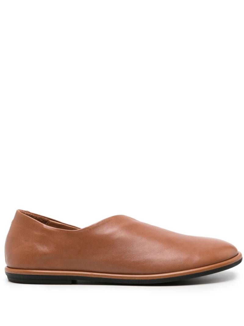 Officine Creative round-toe leather loafers - Brown von Officine Creative