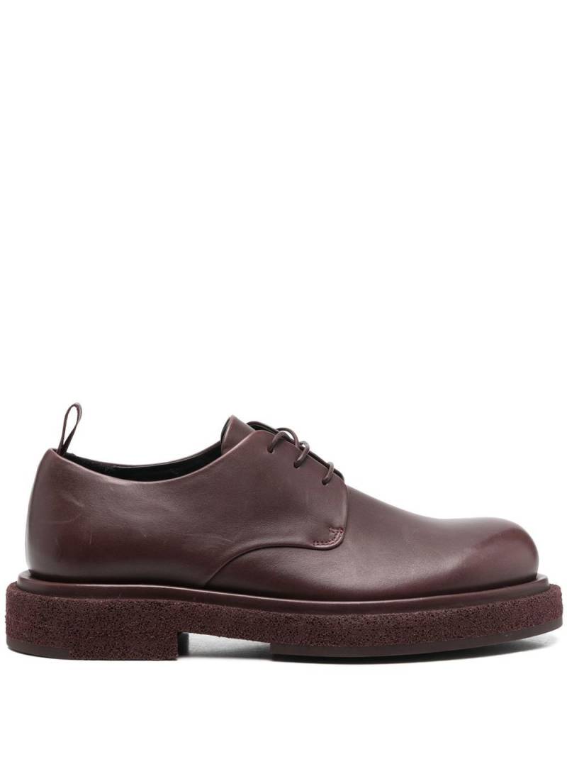 Officine Creative tonal leather brogues - Red von Officine Creative