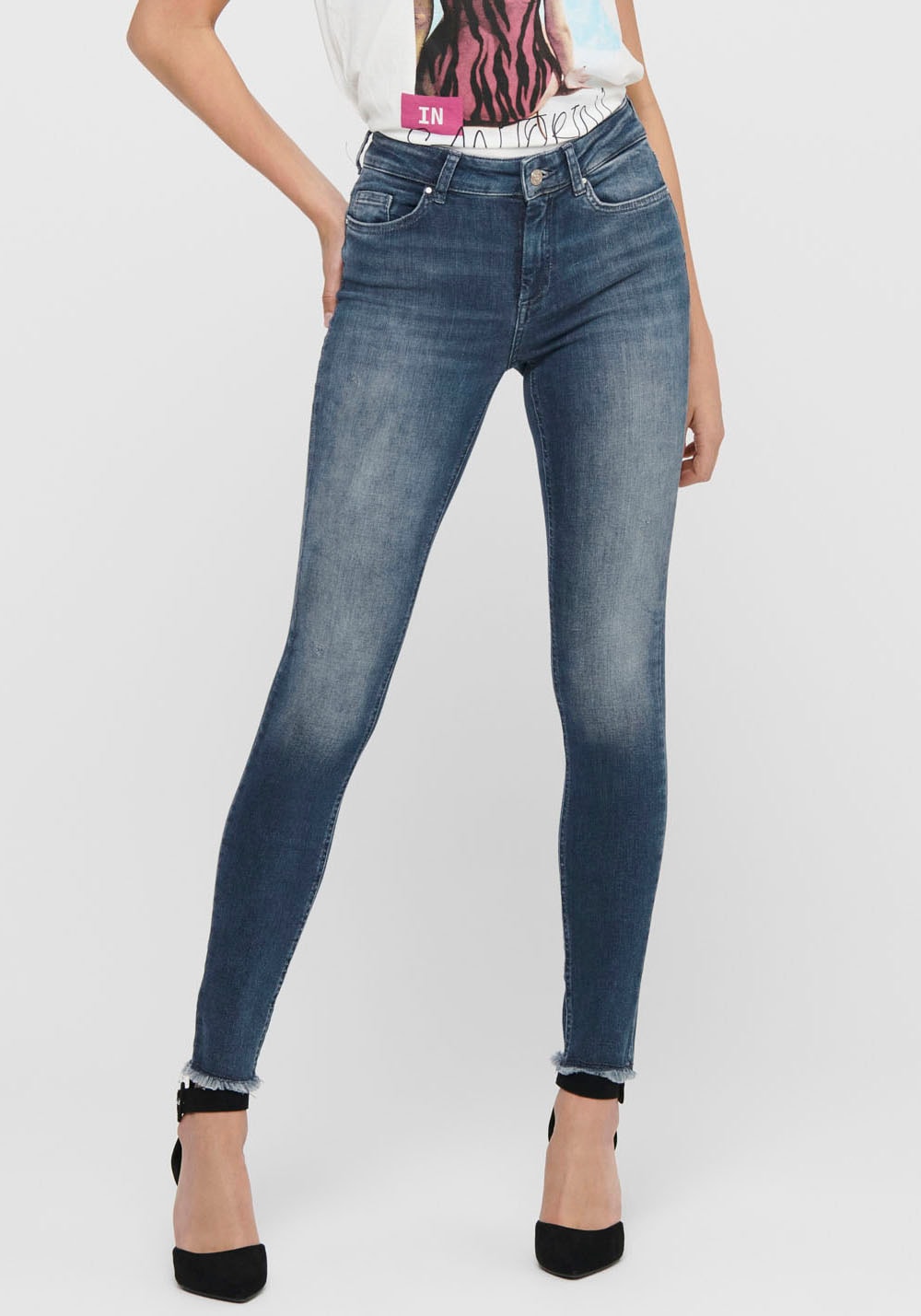 ONLY Ankle-Jeans »ONLBLUSH«, mit Fransensaum von Only