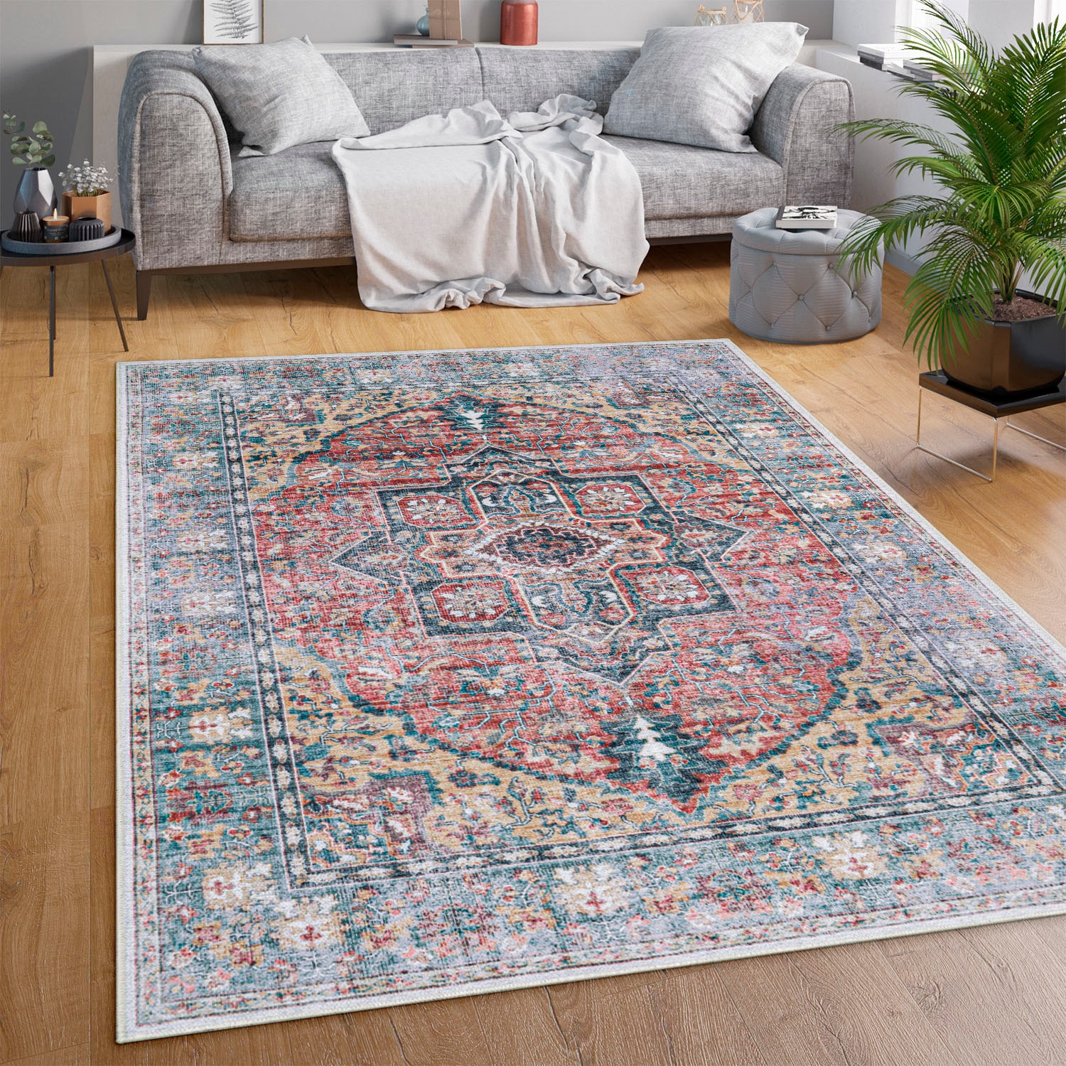 Paco Home Teppich »Lyon 334«, rechteckig, 4 mm Höhe, Kurzflor, Orient-Optik, Vintage Design, waschbar Paco Home Teppich »Lyon 334«, rechteckig, 4 mm Höhe, Kurzflor, Orient-Optik, Vintage Design, waschbar von PACO HOME