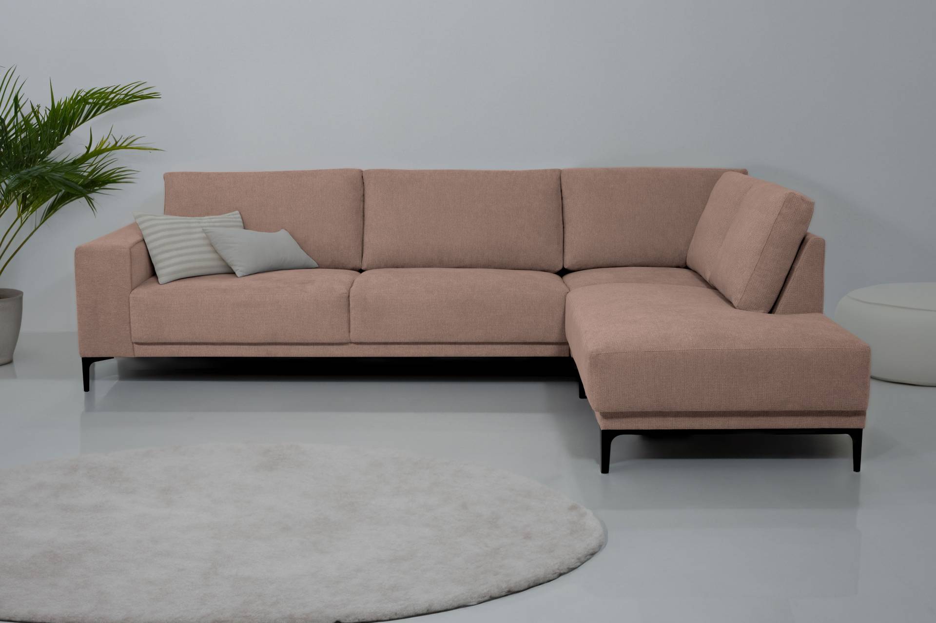 Places of Style Ecksofa »Xander, L-Form,«, Breite 289 cm, Webstoff, Soft-Touch Chenille, schwarze Metallfüssen Places of Style Ecksofa »Xander, L-Form,«, Breite 289 cm, Webstoff, Soft-Touch Chenille, schwarze Metallfüssen von PLACES OF STYLE