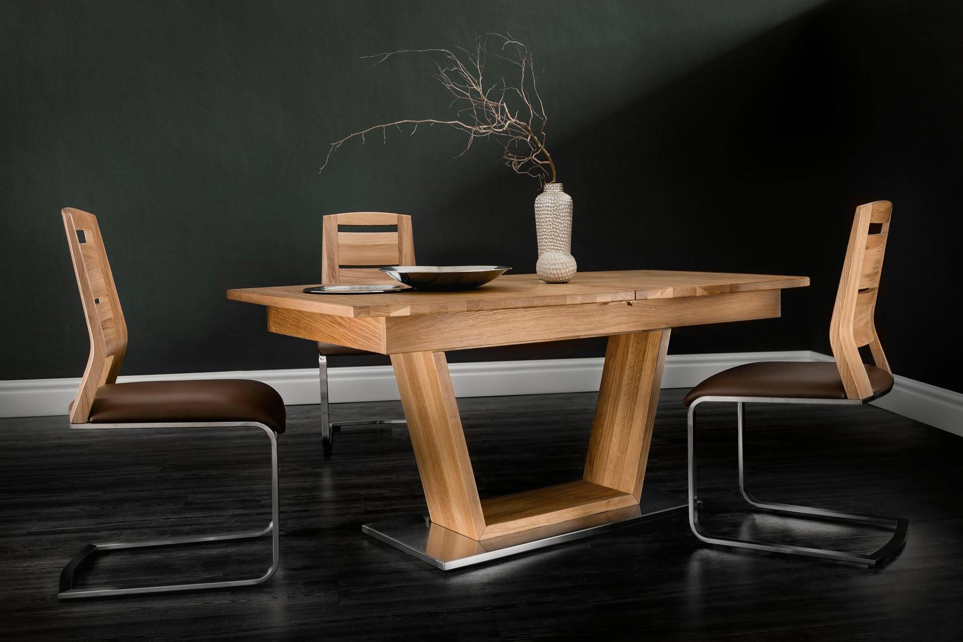 Places of Style Esstisch »Pinot«, aus massiver Wildeiche mit Auszugsfunktion Places of Style Esstisch »Pinot«, aus massiver Wildeiche mit Auszugsfunktion von PLACES OF STYLE