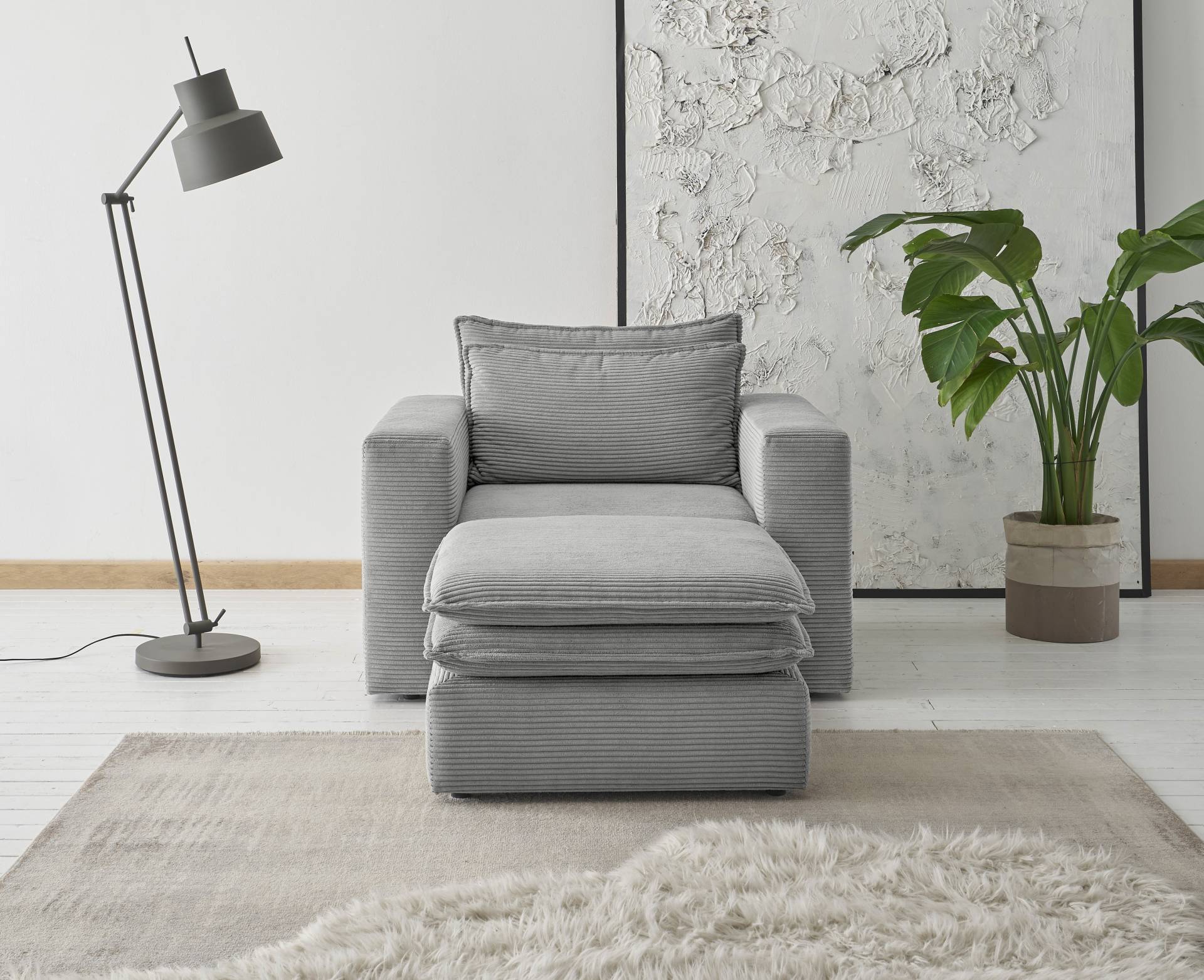 Places of Style Sitzgruppe »PIAGGE«, (2 tlg.), Hochwertiger Cord, Sessel und Hocker klein im Set von PLACES OF STYLE