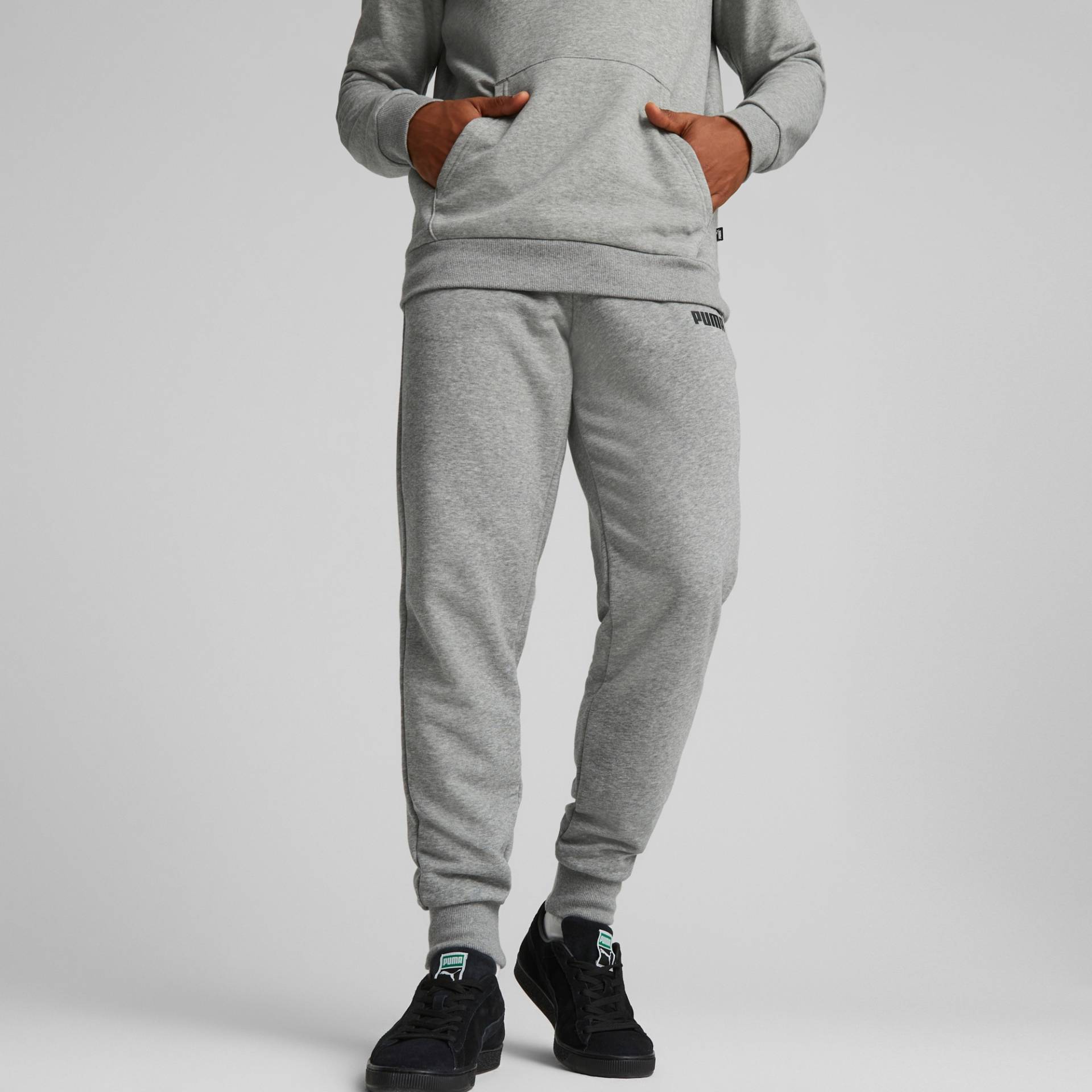 PUMA Trainingshose »ESS LOGO PANTS TR CL«, Jogginghose, French Terry Qualität von PUMA