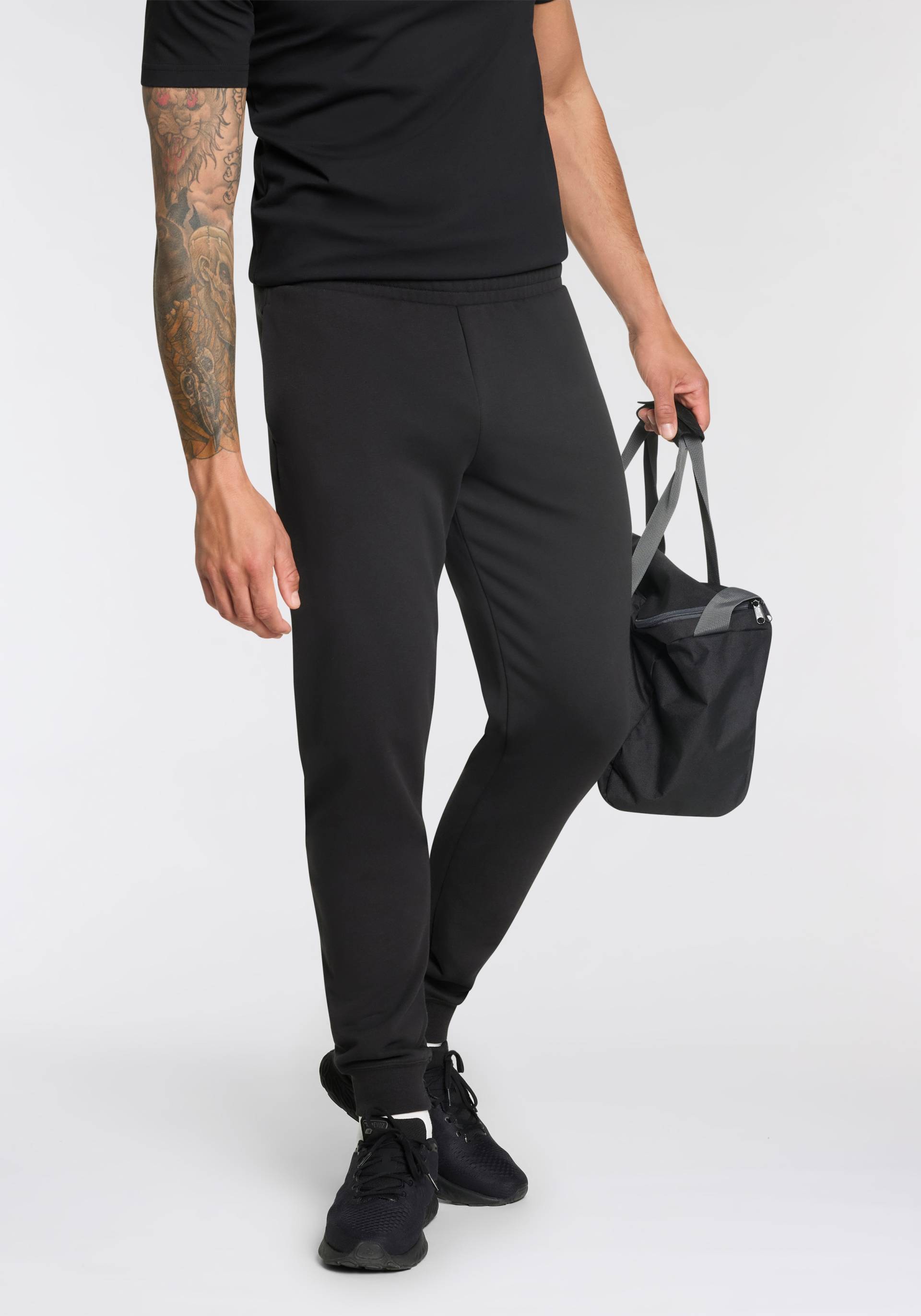 PUMA Trainingshose »ESS LOGO LAB EXECUTION SWEATPANTS TR CL« PUMA Trainingshose »ESS LOGO LAB EXECUTION SWEATPANTS TR CL« von PUMA