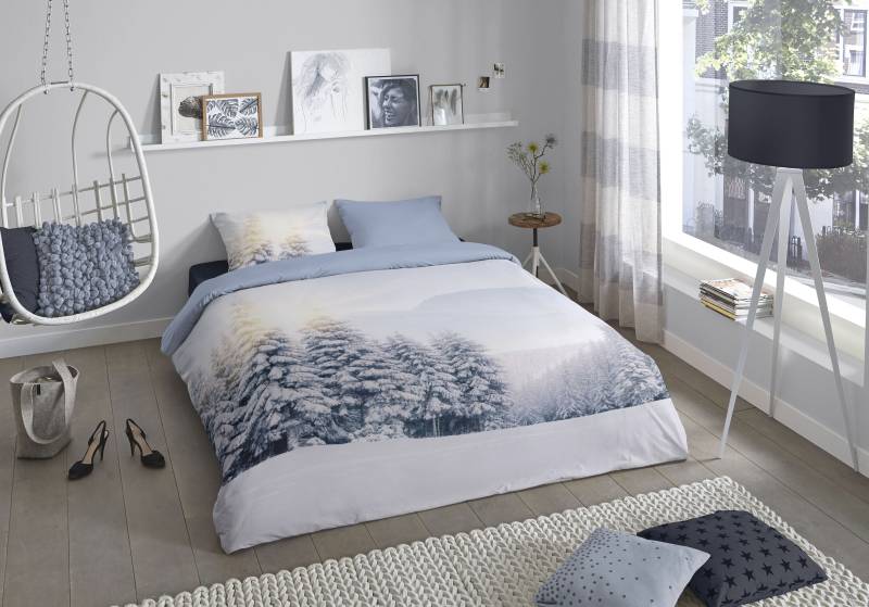 PURE luxury collection Wendebettwäsche »Winter View«, Mikrofaser, 135x200, Pflegeleicht, Reissverschluss, Wendeoptik, Winter von PURE luxury collection