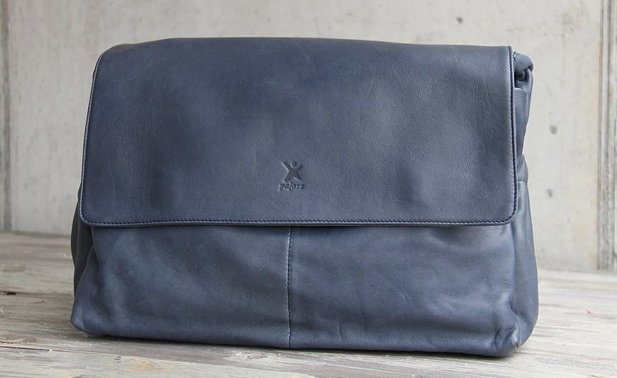 Wickeltasche Leder Navy Blau von Pajass