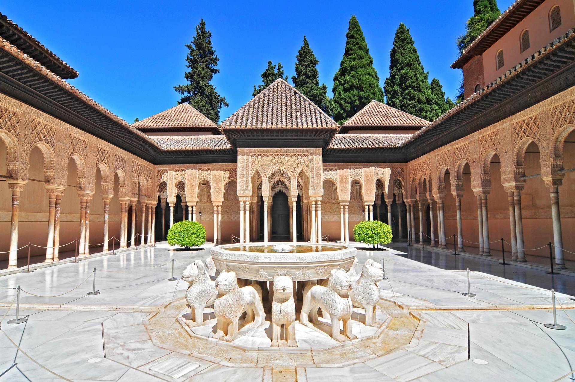 Papermoon Fototapete »ARCHITEKTUR-PATIO DES LÖWES PALAST ALHAMBRA BOGEN HOF« von Papermoon