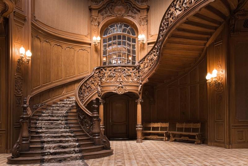 Papermoon Fototapete »Alte Treppe« von Papermoon