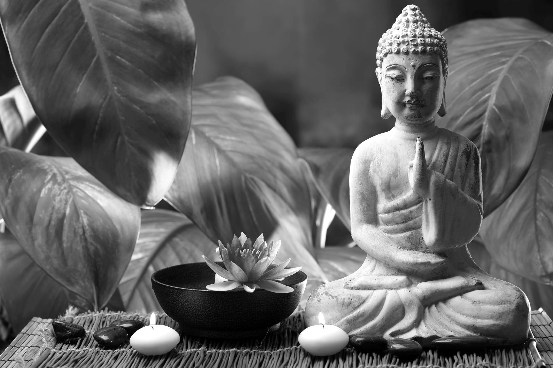 Papermoon Fototapete »Buddah Figur Schwarz & Weiss« Papermoon Fototapete »Buddah Figur Schwarz & Weiss« von Papermoon