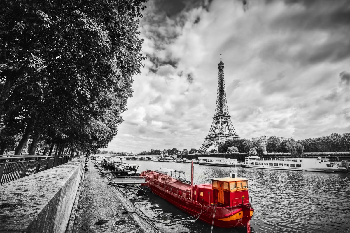 Papermoon Fototapete »Eiffelturm Seine« von Papermoon