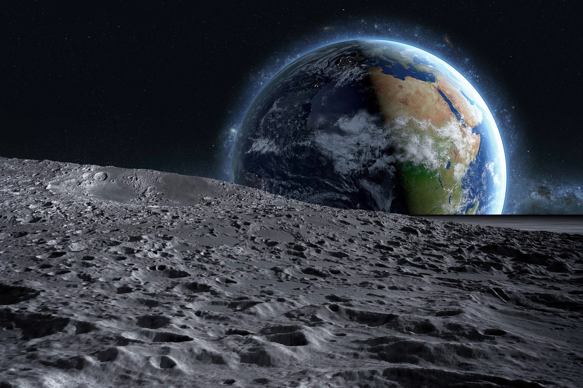 Papermoon Fototapete »Mond und Erde« von Papermoon