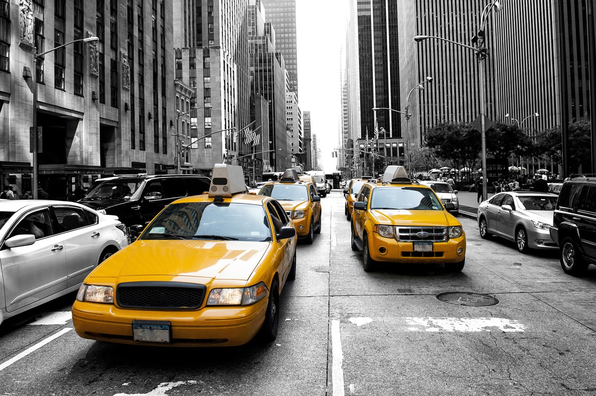 Papermoon Fototapete »New York taxis Schwarz & Weiss« von Papermoon