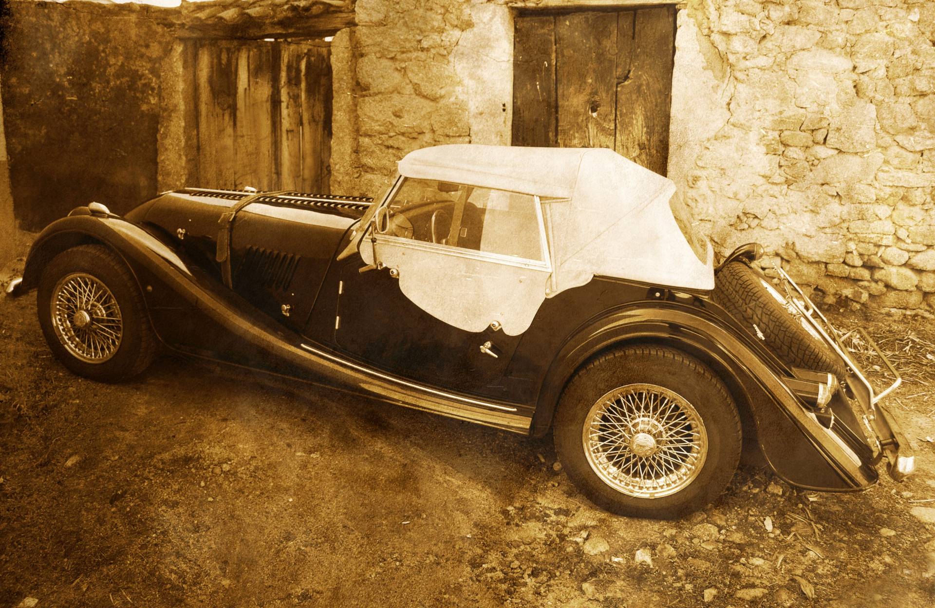 Papermoon Fototapete »OLDTIMER MG CABRIO« von Papermoon