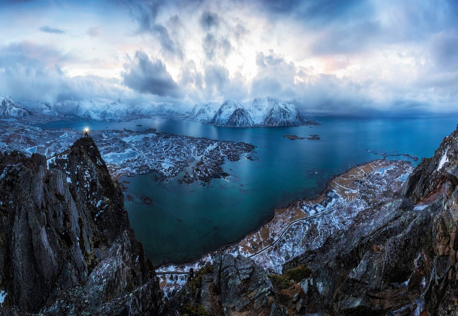 Papermoon Fototapete »Photo-Art DR NICHOLAS ROEMMELT, IM HIMMEL AUF HAZVEN« von Papermoon
