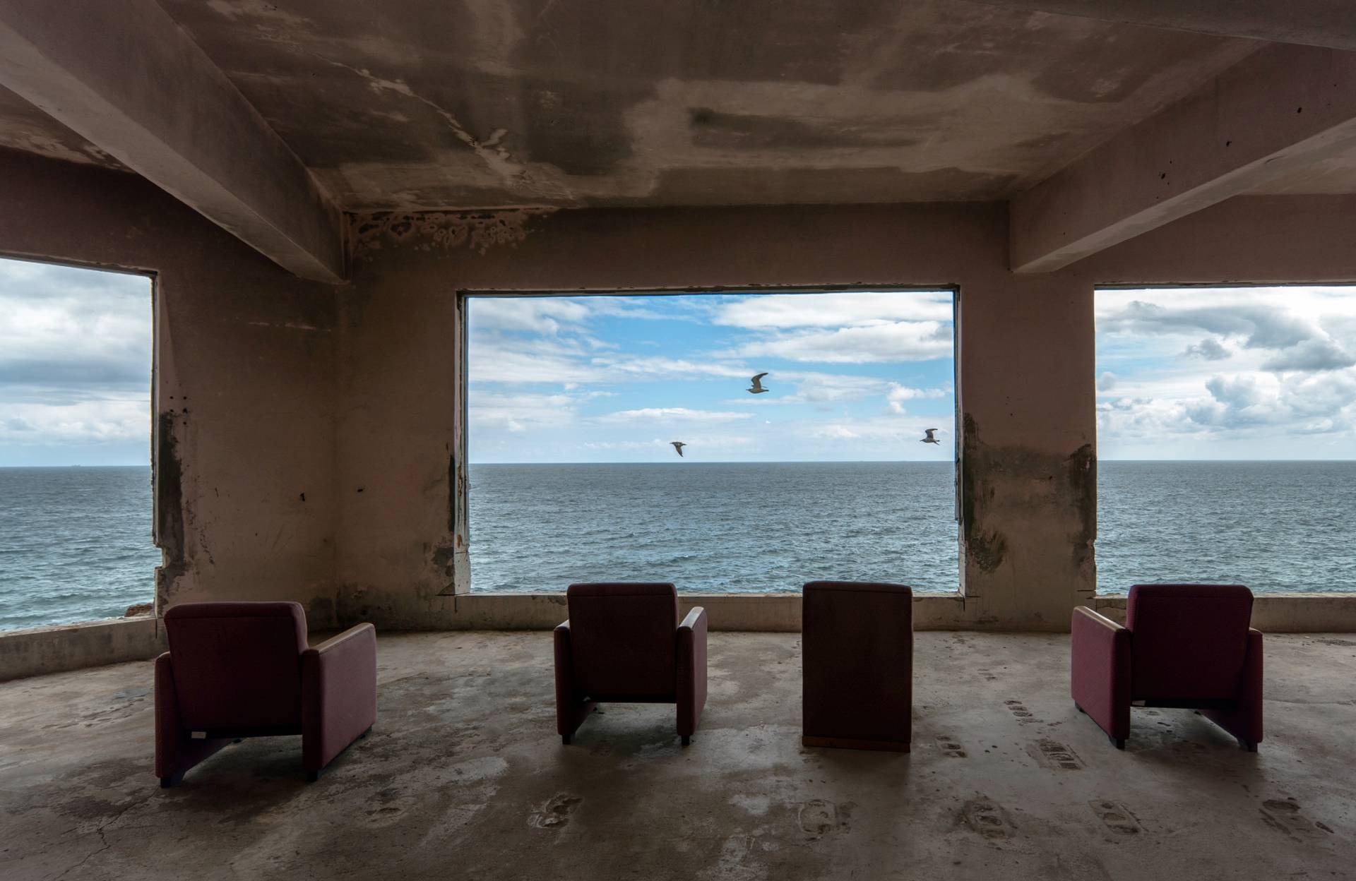Papermoon Fototapete »Photo-Art HAN DONG HEE, KINO« von Papermoon