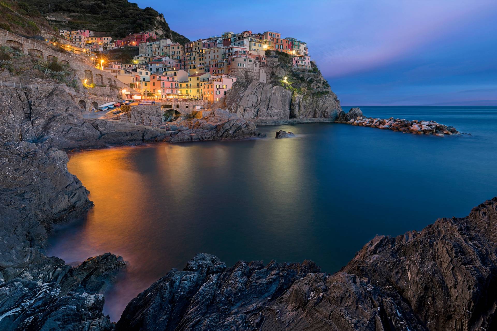 Papermoon Fototapete »Photo-Art RENEE DOYLE, MANAROLA-LEBENSSTIL« Papermoon Fototapete »Photo-Art RENEE DOYLE, MANAROLA-LEBENSSTIL« von Papermoon