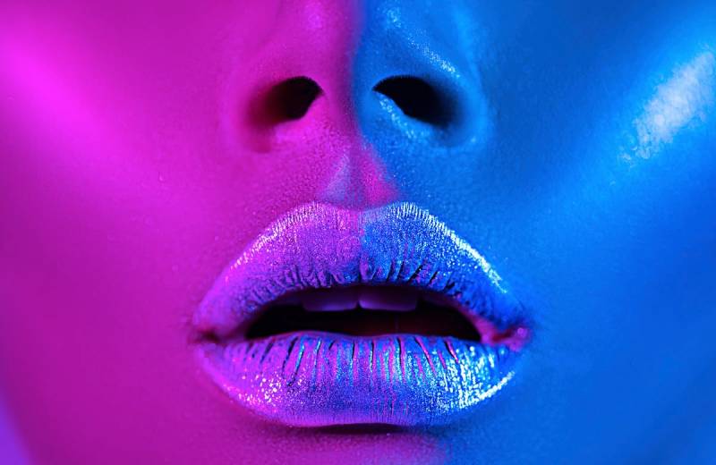Papermoon Fototapete »SILBERNE LIPPEN-SEXY ART DESIGN ABSTRAKT MUSTER KUNST« von Papermoon