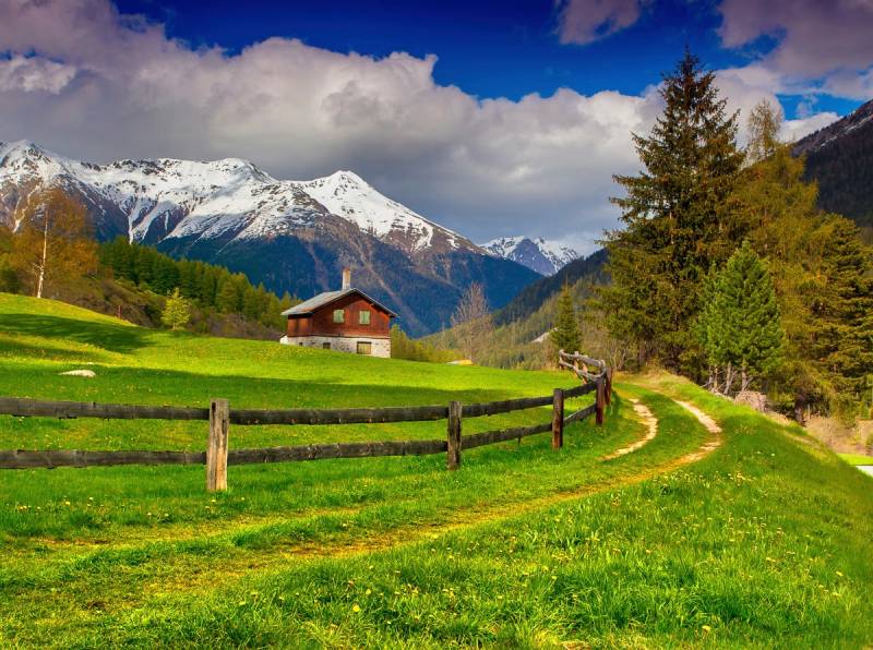 Papermoon Fototapete »Schweizer Alpenlandschaft« von Papermoon