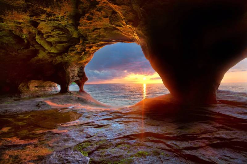 Papermoon Fototapete »Sea Caves Lake Superior« von Papermoon