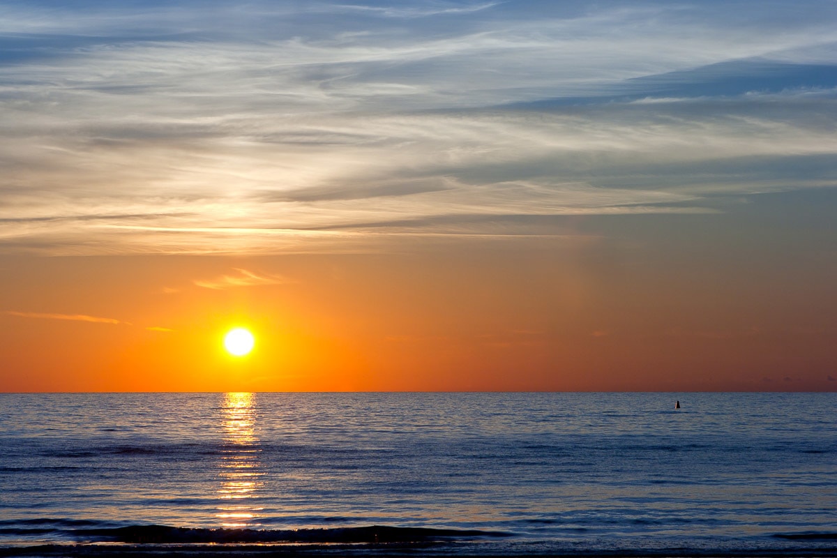 Papermoon Fototapete »Sonnenuntergang an der Ostsee« Papermoon Fototapete »Sonnenuntergang an der Ostsee« von Papermoon