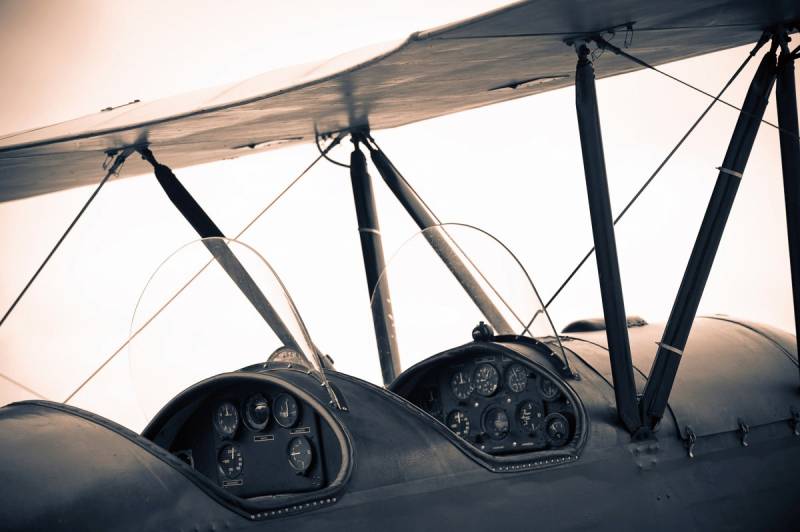 Papermoon Fototapete »Vintage Flugzeug« von Papermoon